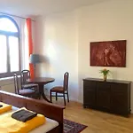 Gwuni Mopera B&B