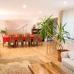 Gwuni Mopera B&B *