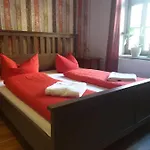 Gwuni Mopera B&B