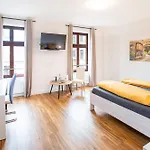 Gwuni Mopera B&B Leipzig