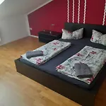 Gwuni Mopera B&B *