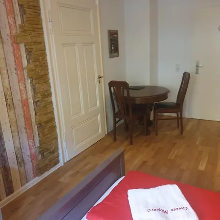 Gwuni ゲストハウス *